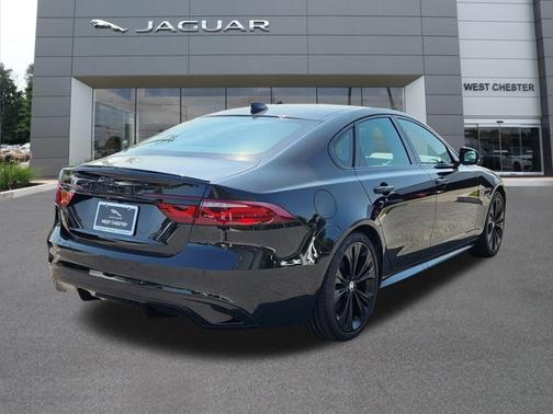 2024 Jaguar XF R-Dynamic SE