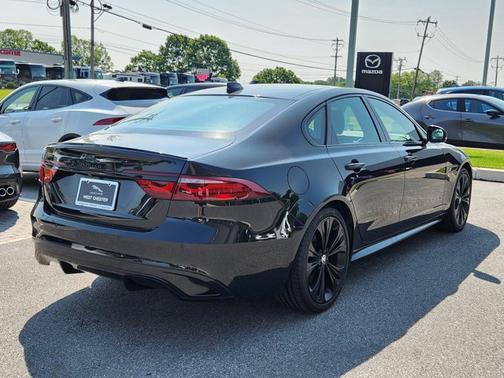 2024 Jaguar XF R-Dynamic SE