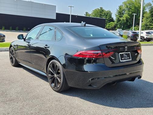 2024 Jaguar XF R-Dynamic SE