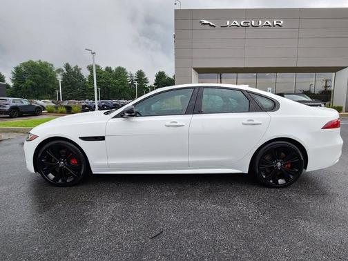 2024 Jaguar XF R-Dynamic SE