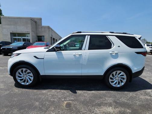 2025 Land Rover Discovery S