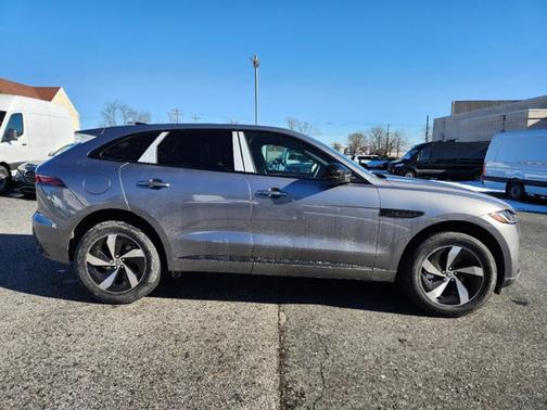 2025 Jaguar F-PACE R-Dynamic S