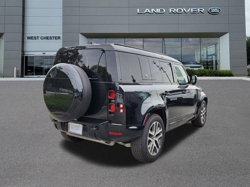 2024 Land Rover Defender X-Dynamic SE