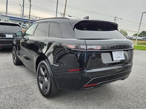 2025 Land Rover Range Rover Velar Dynamic SE