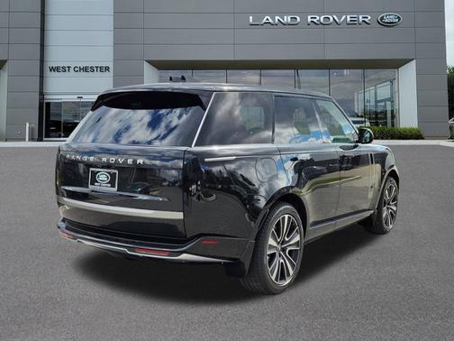 2025 Land Rover Range Rover SE