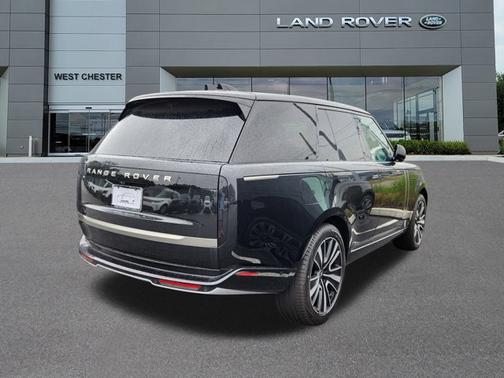 2025 Land Rover Range Rover SE