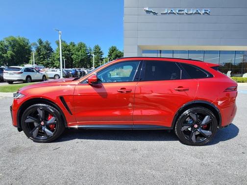 2022 Jaguar F-PACE SVR