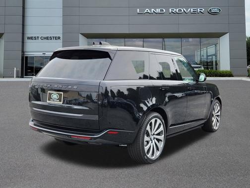 2025 Land Rover Range Rover SE