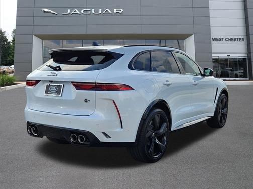 2025 Jaguar F-PACE SVR 575 Edition