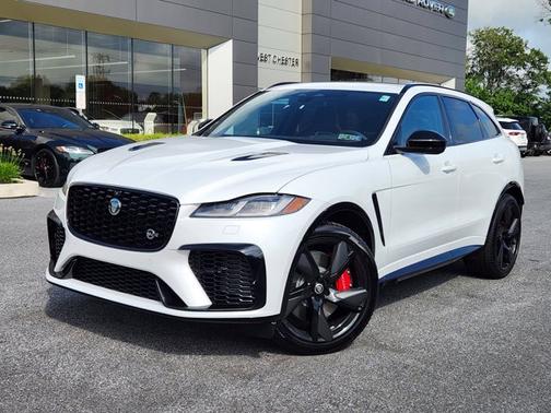 2025 Jaguar F-PACE SVR 575 Edition