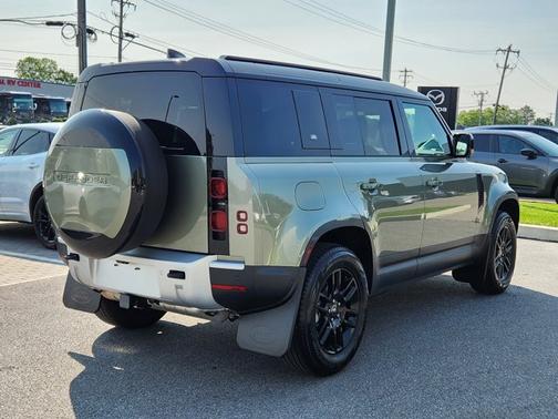 2024 Land Rover Defender S