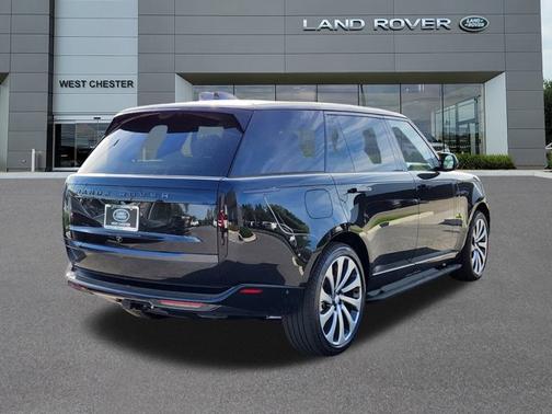 2025 Land Rover Range Rover SE