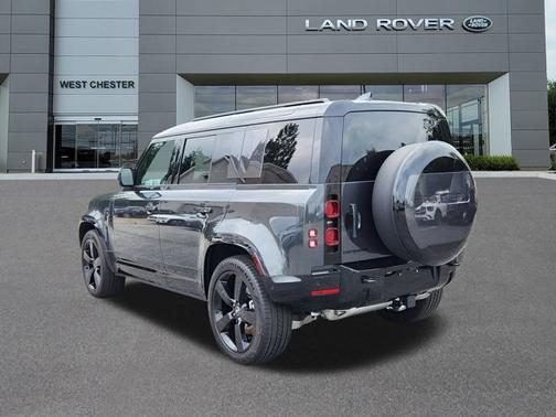 2025 Land Rover Defender X-Dynamic SE