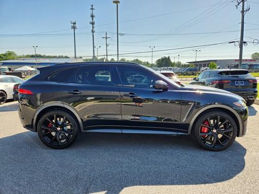 2020 Jaguar F-PACE SVR