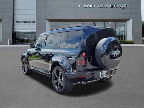 2024 Land Rover Defender X-Dynamic SE