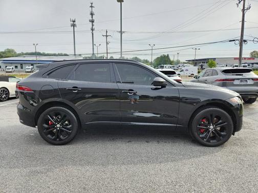 2025 Jaguar F-PACE R-Dynamic S