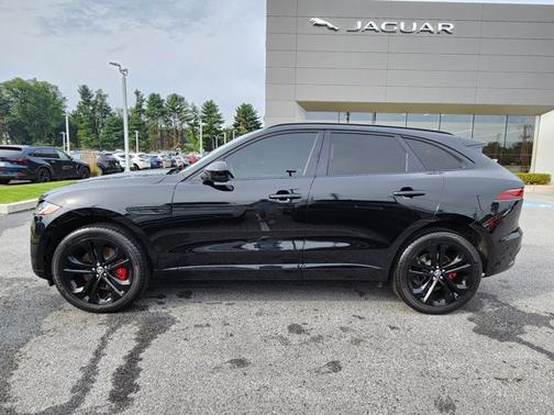 2025 Jaguar F-PACE R-Dynamic S