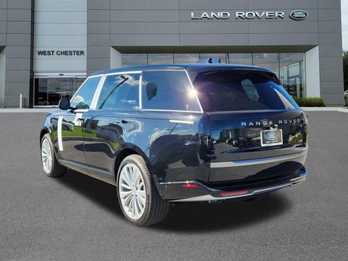 2025 Land Rover Range Rover SE