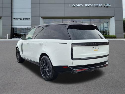 2025 Land Rover Range Rover SE