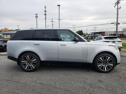 2025 Land Rover Range Rover Autobiography