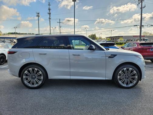 2025 Land Rover Range Rover Sport Dynamic SE