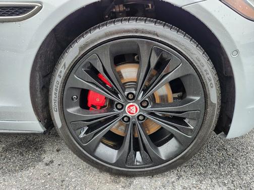 2021 Jaguar XF R-Dynamic SE