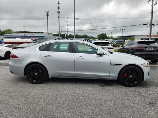 2021 Jaguar XF R-Dynamic SE