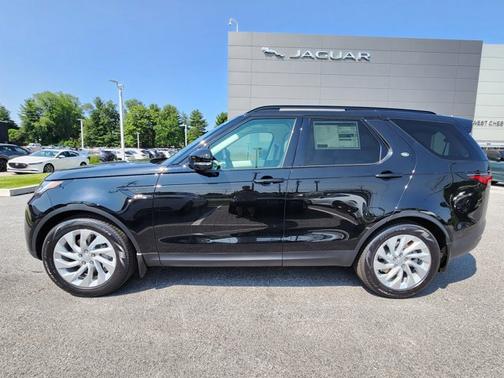 2025 Land Rover Discovery S