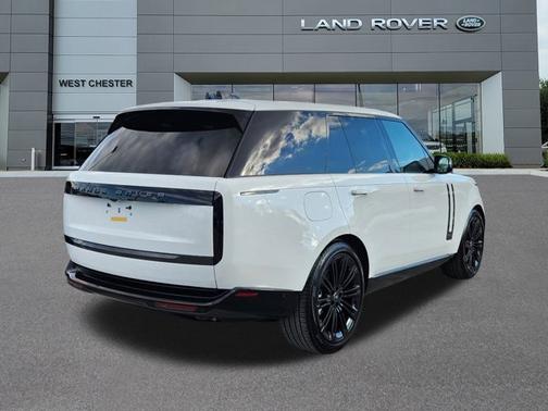 2024 Land Rover Range Rover SE