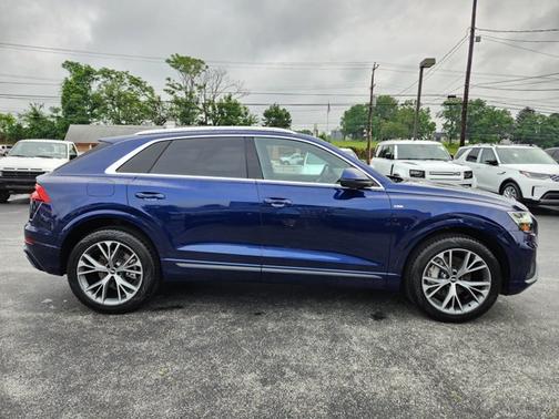 2021 Audi Q8 Prestige