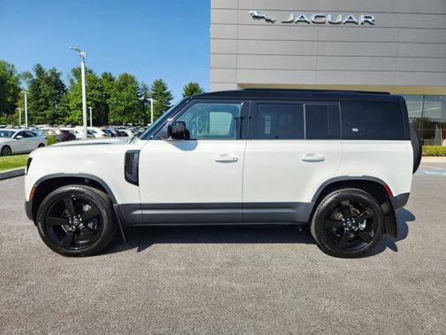 2023 Land Rover Defender S