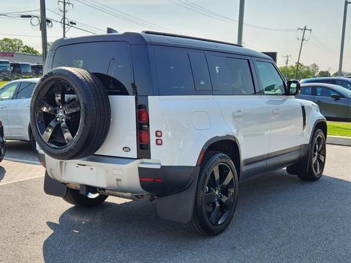 2023 Land Rover Defender S