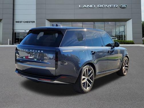 2025 Land Rover Range Rover SE