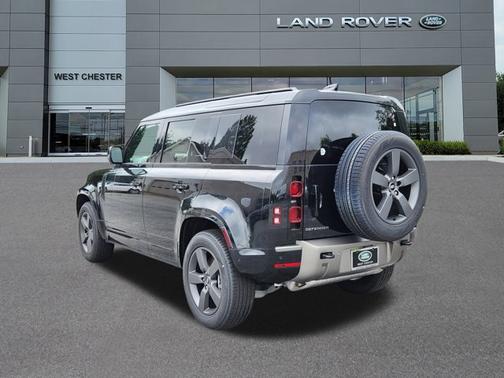 2025 Land Rover Defender X-Dynamic SE