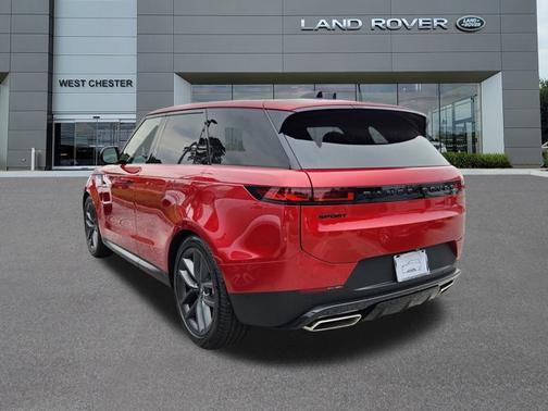 2025 Land Rover Range Rover Sport SE
