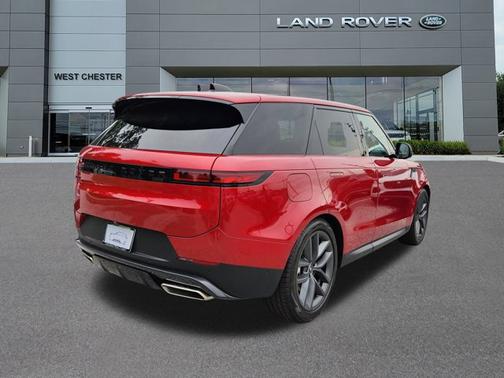 2025 Land Rover Range Rover Sport SE