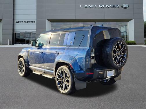 2026 Land Rover Defender OCTA