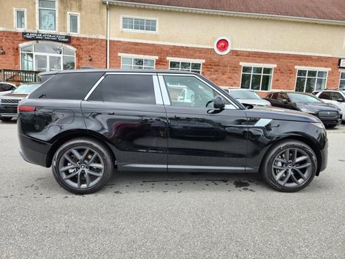 2025 Land Rover Range Rover Sport SE