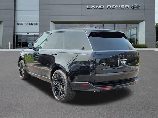2025 Land Rover Range Rover SE