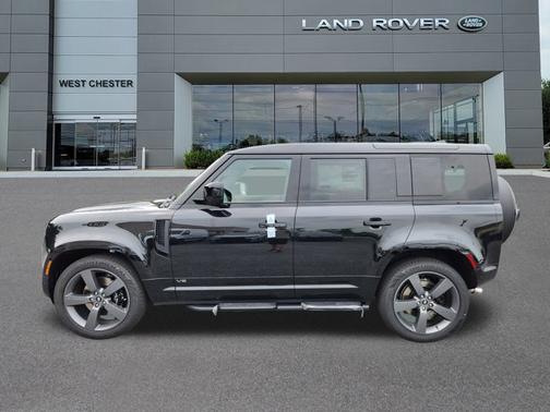 2025 Land Rover Defender V8