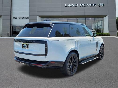 2025 Land Rover Range Rover SE