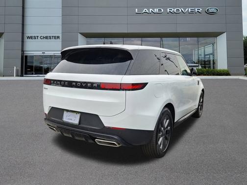 2025 Land Rover Range Rover Sport SE