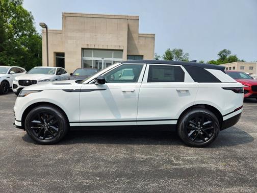 2026 Land Rover Range Rover Velar Dynamic SE