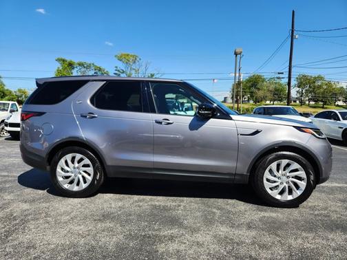 2025 Land Rover Discovery S