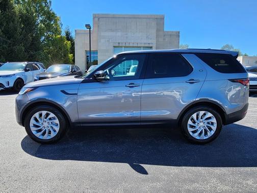2025 Land Rover Discovery S