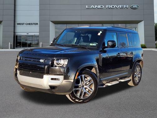 2023 Land Rover Defender SE