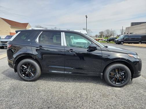 2025 Land Rover Discovery Sport S