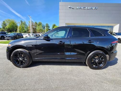 2025 Jaguar F-PACE R-Dynamic S