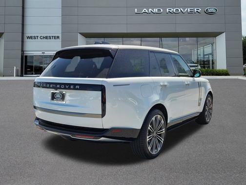 2024 Land Rover Range Rover SE