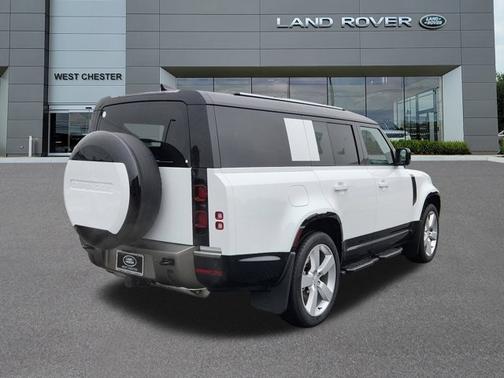 2025 Land Rover Defender X-Dynamic SE